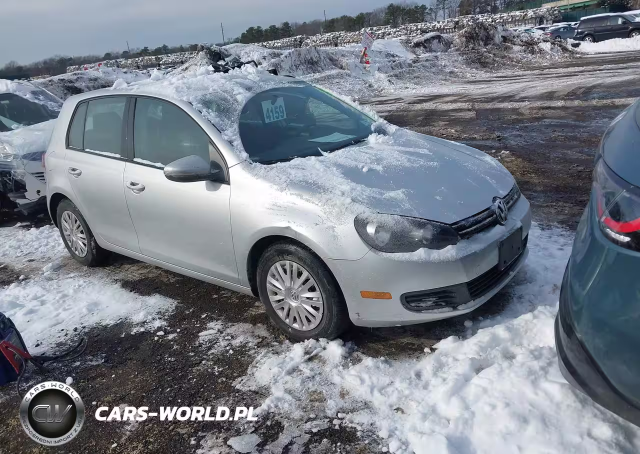 2013 Volkswagen Golf 2.5L 4-Door