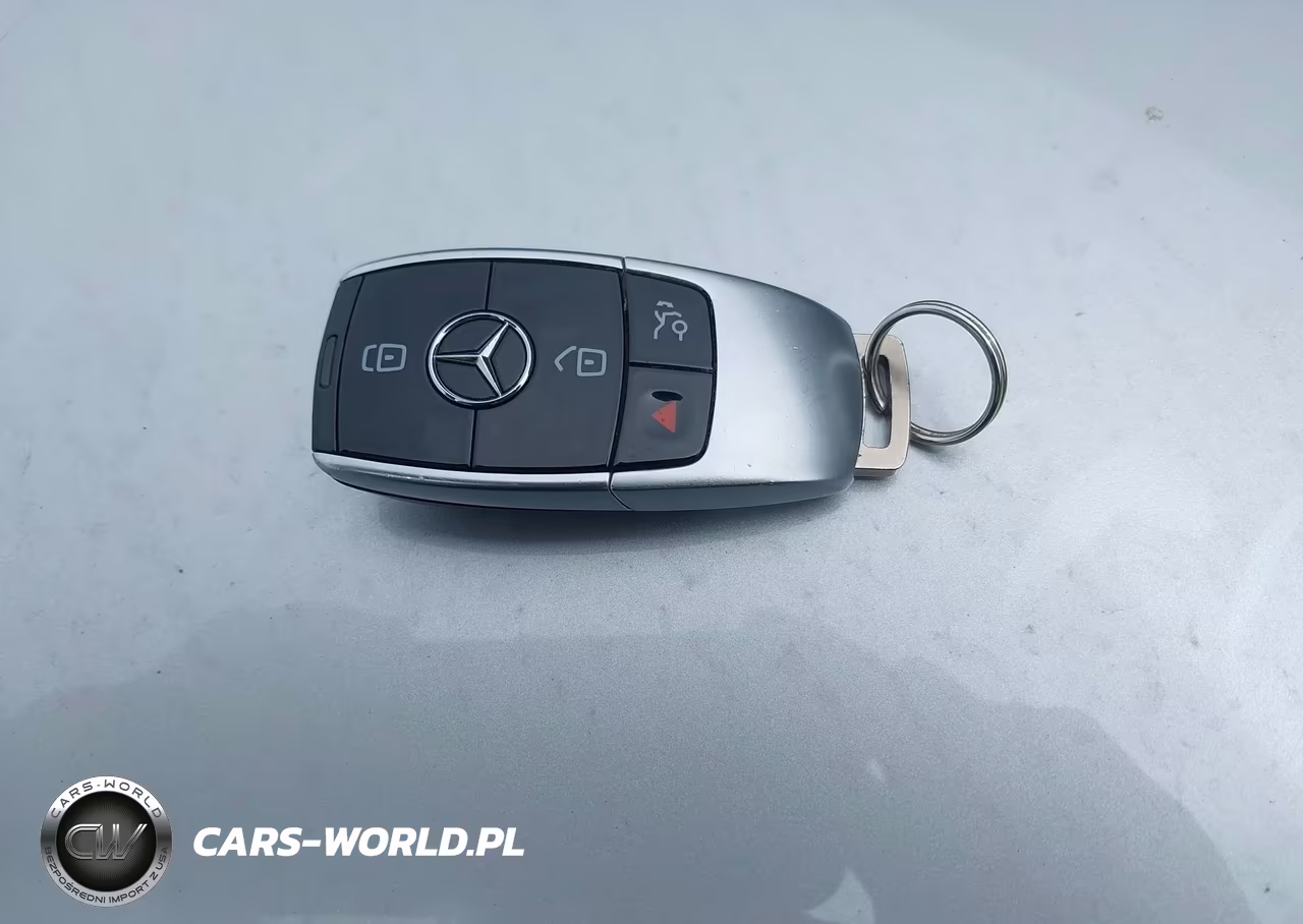 2017 Mercedes-Benz E 300 4Matic VIN:WDDZF4KB4HA025250 - 11