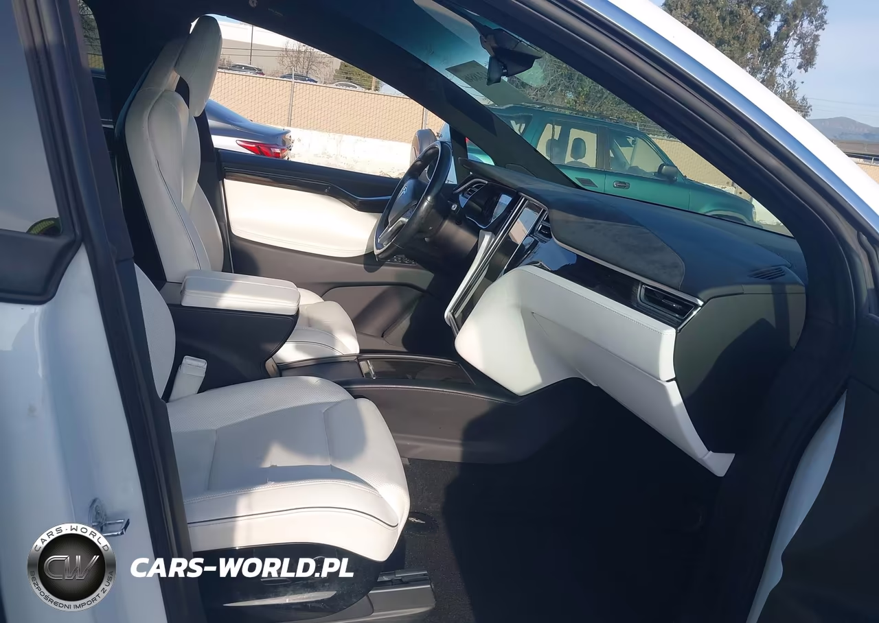 2016 Tesla Model X 75D-P100D-P90D VIN:5YJXCBE44GF000544 - 5