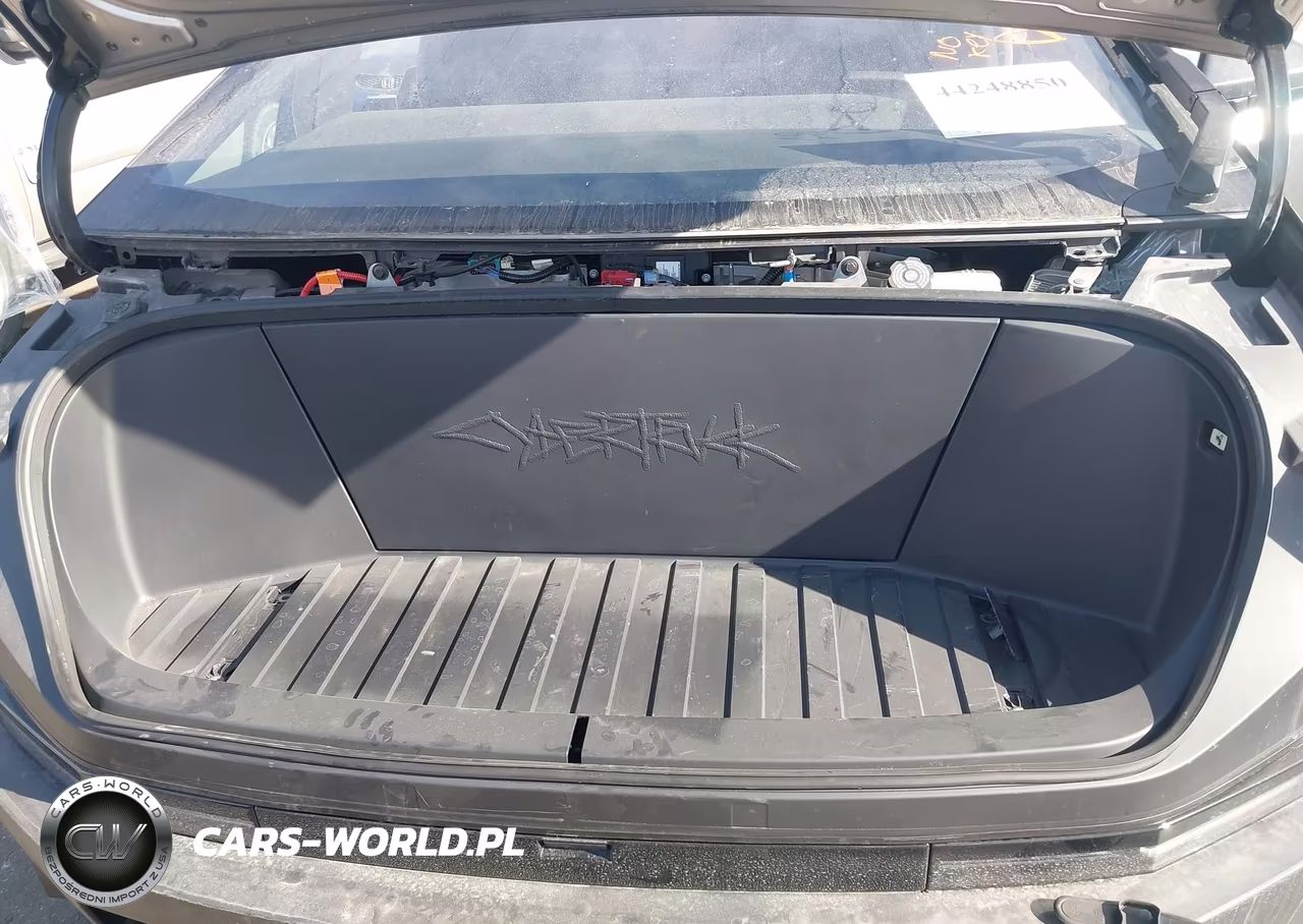2025 Tesla Cybertruck Cyberbeast VIN:7G2CEHEE5SA062137 - 10