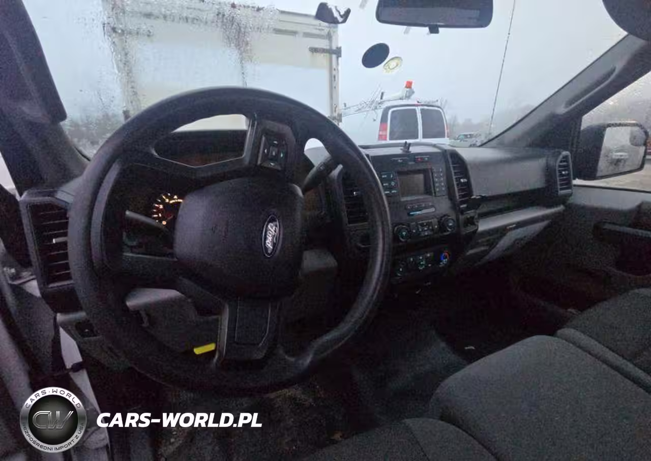 2018 Ford F-150 Xl VIN:1FTMF1CB9JKD86233 - 9