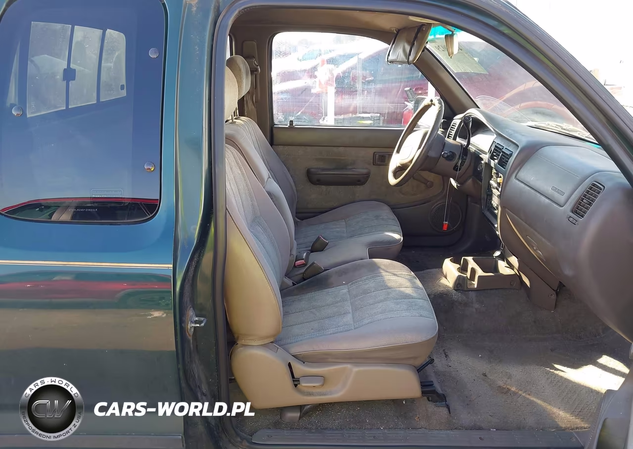 2000 Toyota Tacoma VIN:4TAVL52N9YZ582315 - 5