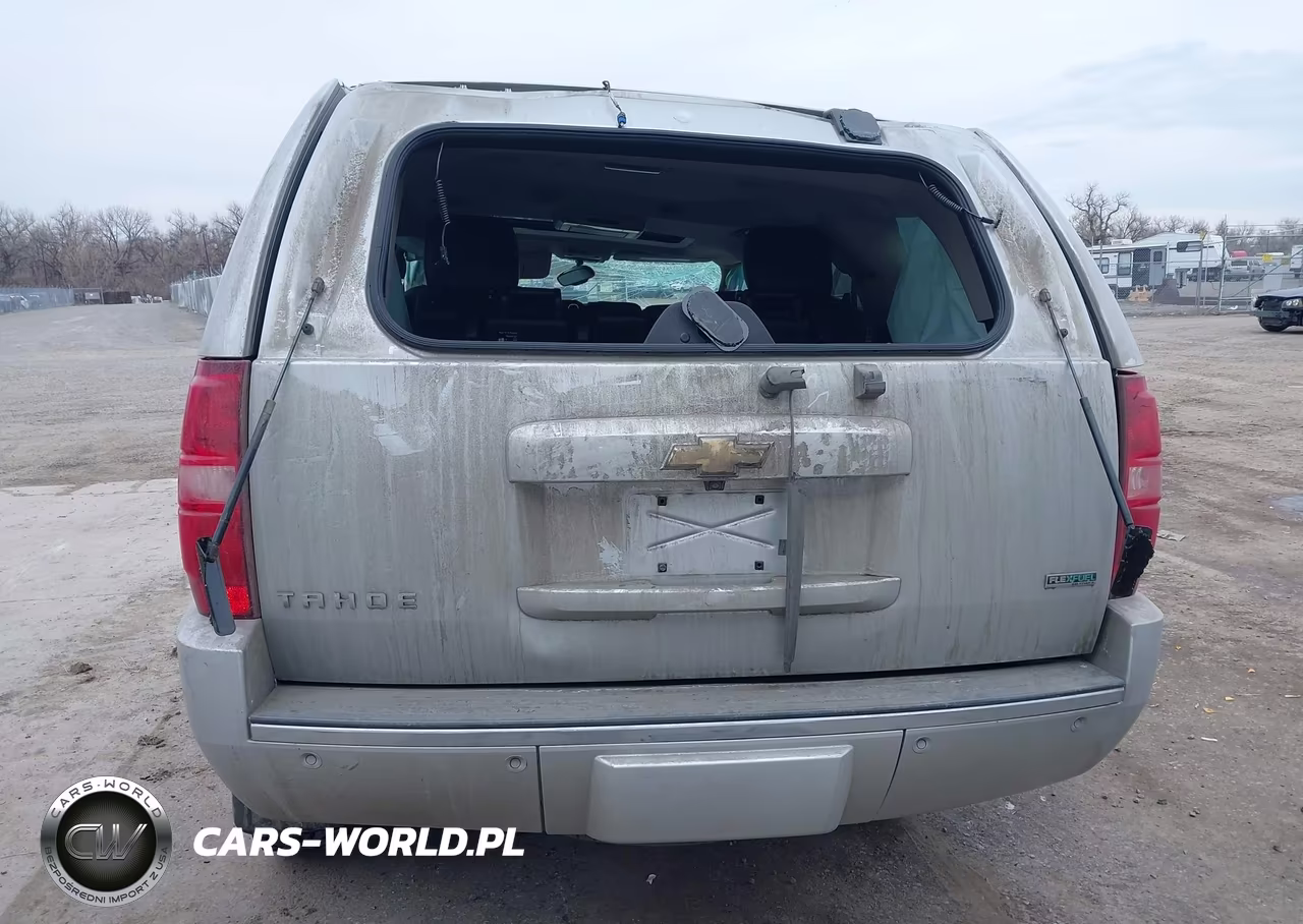 2011 Chevrolet Tahoe Ltz VIN:1GNSKCE01BR244713 - 15