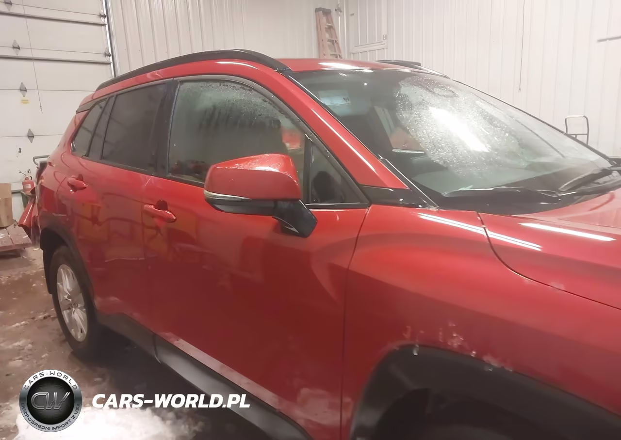 2023 Toyota Corolla Cross Le VIN:7MUBAABG5PV076350 - 13
