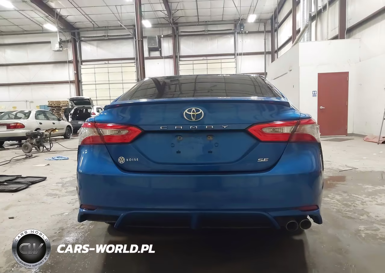 2018 Toyota Camry Se VIN:4T1B11HK8JU094099 - 17