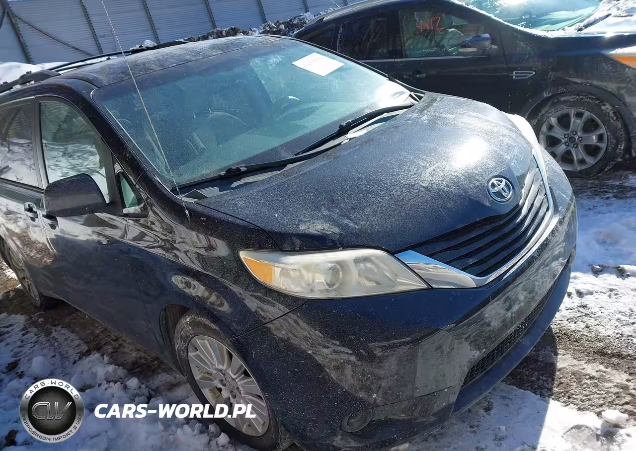 2013 Toyota Sienna Le 7 Passenger