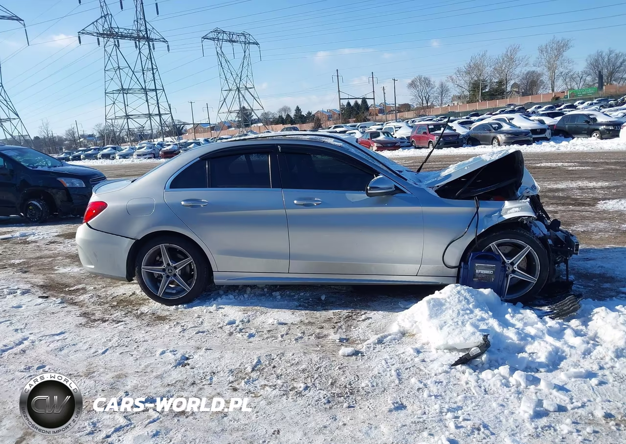 2018 Mercedes-Benz C 300 4Matic VIN:55SWF4KBXJU276976 - 14