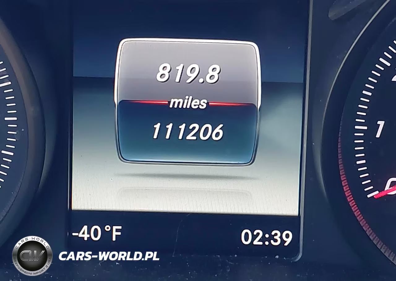 2018 Mercedes-Benz C 300 4Matic VIN:55SWF4KBXJU276976 - 16
