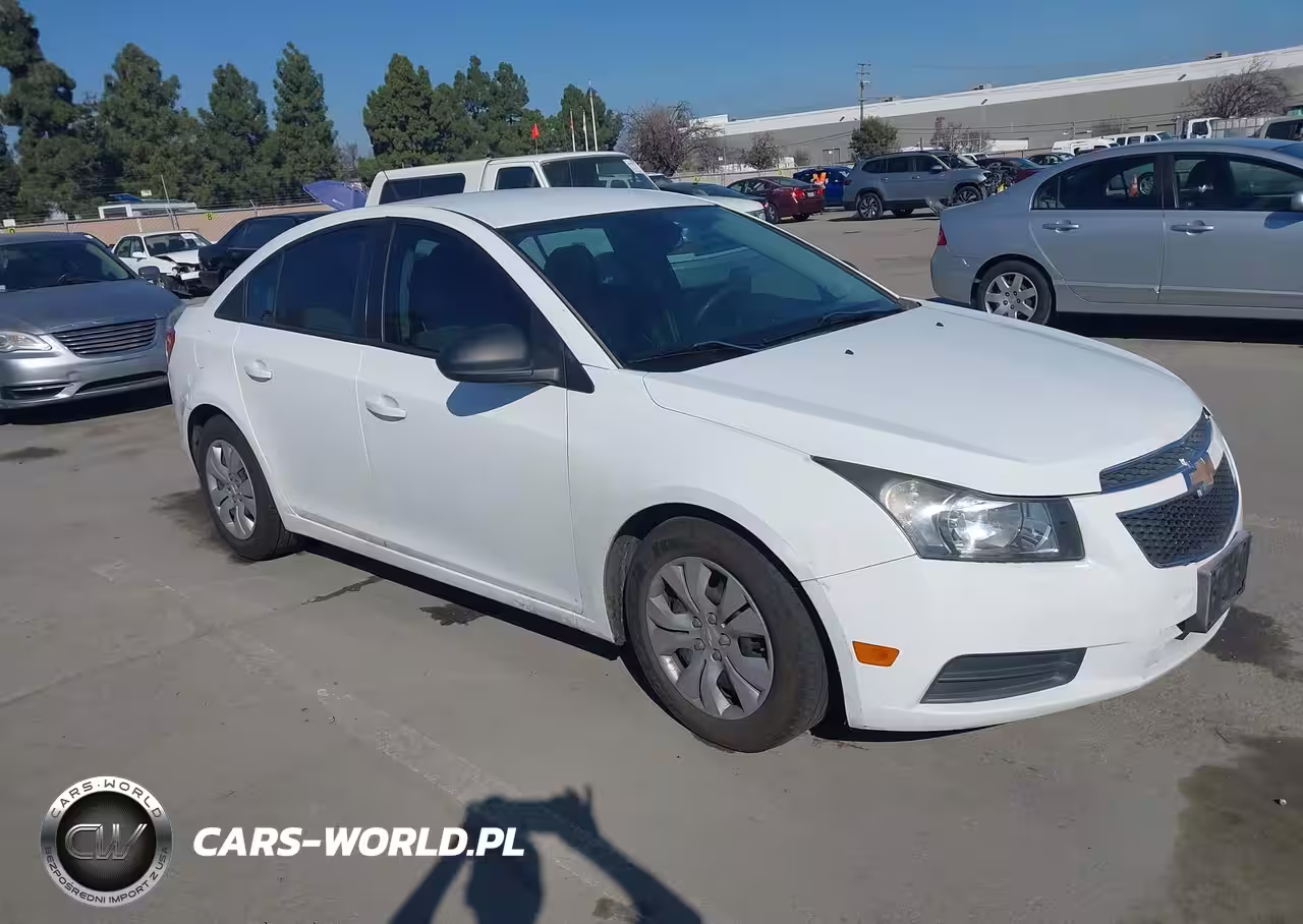 2013 Chevrolet Cruze Ls Auto