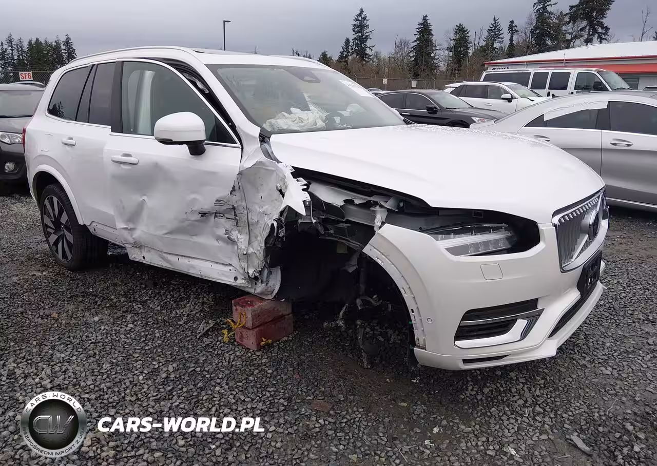 2024 Volvo Xc90 Recharge Plug-In Hybrid T8 Plus 6-Seater