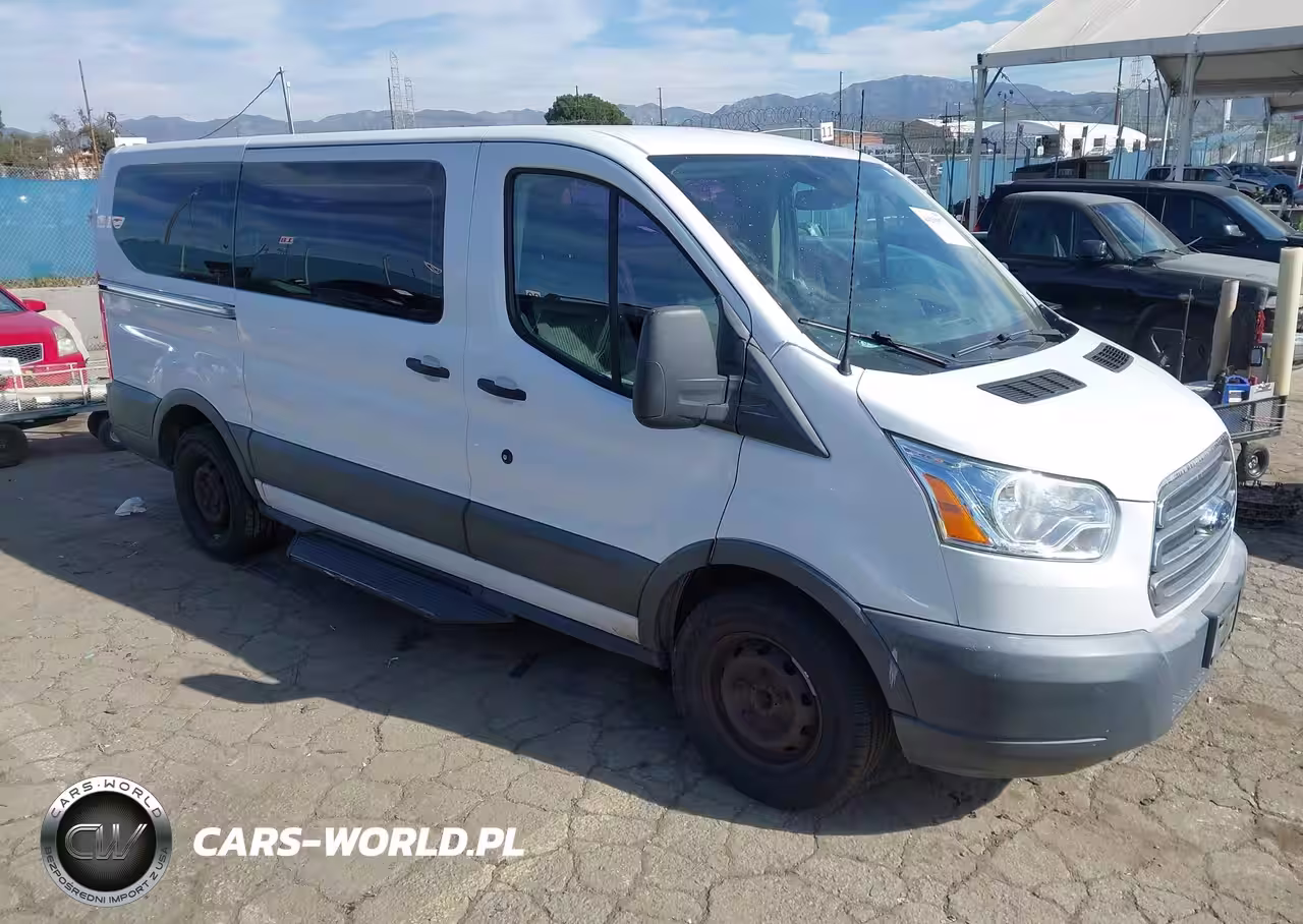 2018 Ford Transit-150 Xlt