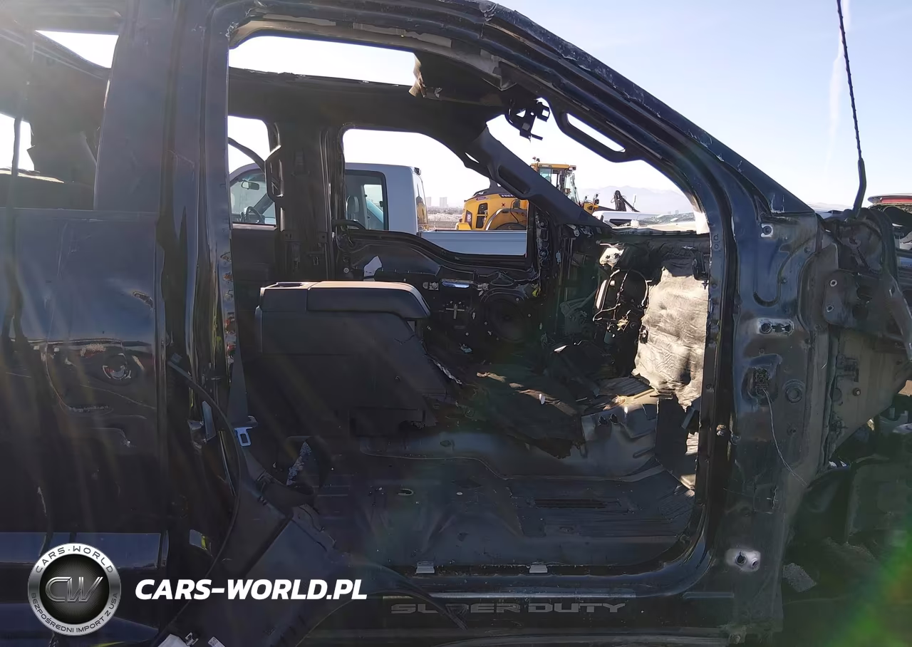 2022 Ford F-250 Lariat VIN:1FT8W2BTXNEC64924 - 5