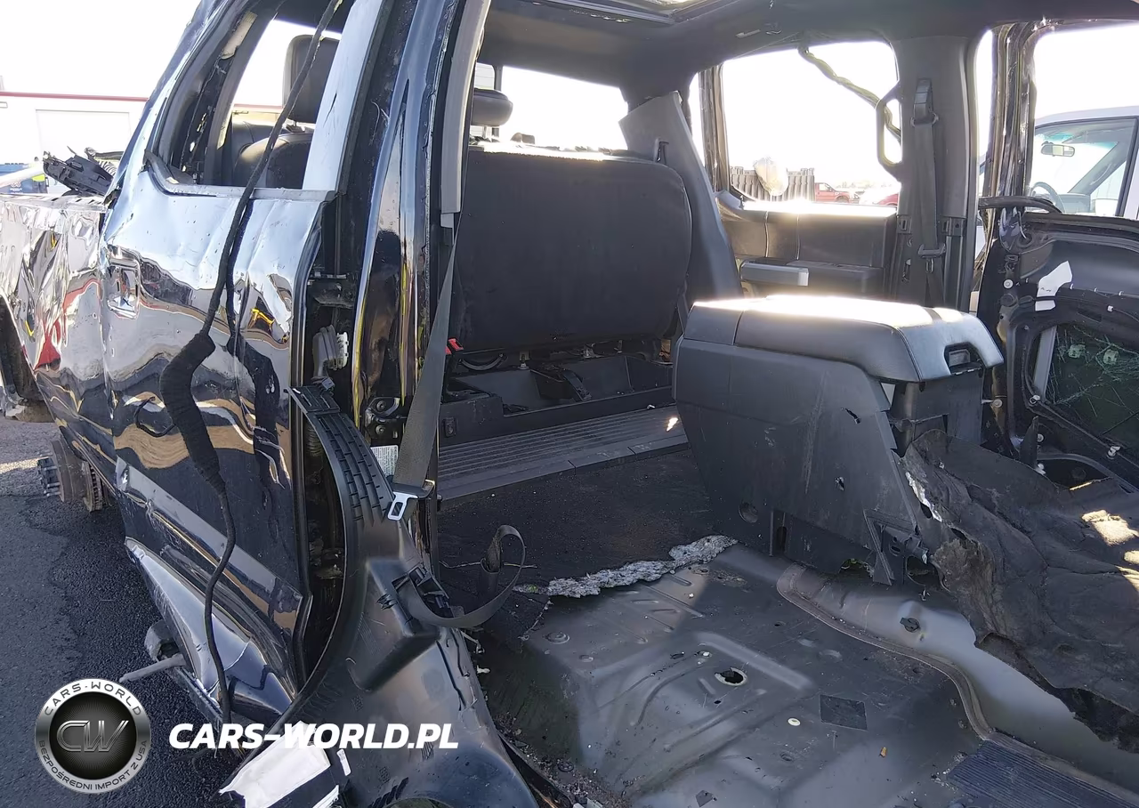 2022 Ford F-250 Lariat VIN:1FT8W2BTXNEC64924 - 8