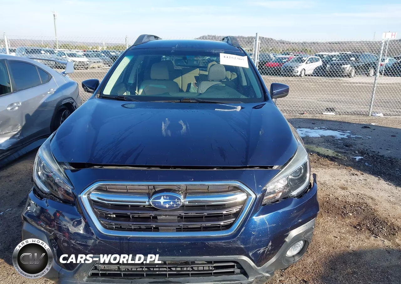 2018 Subaru Outback 2.5I Premium VIN:4S4BSACC1J3324178 - 12
