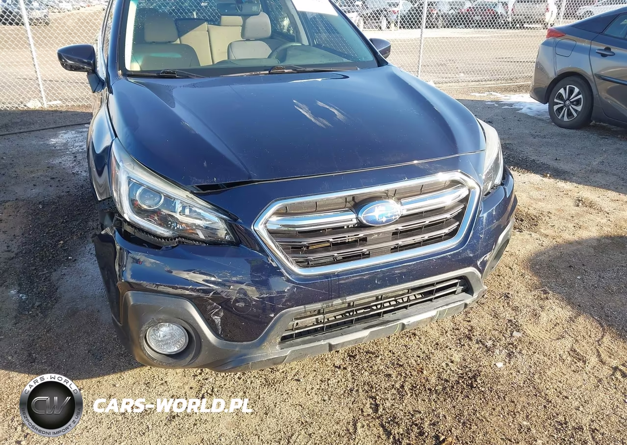 2018 Subaru Outback 2.5I Premium VIN:4S4BSACC1J3324178 - 6