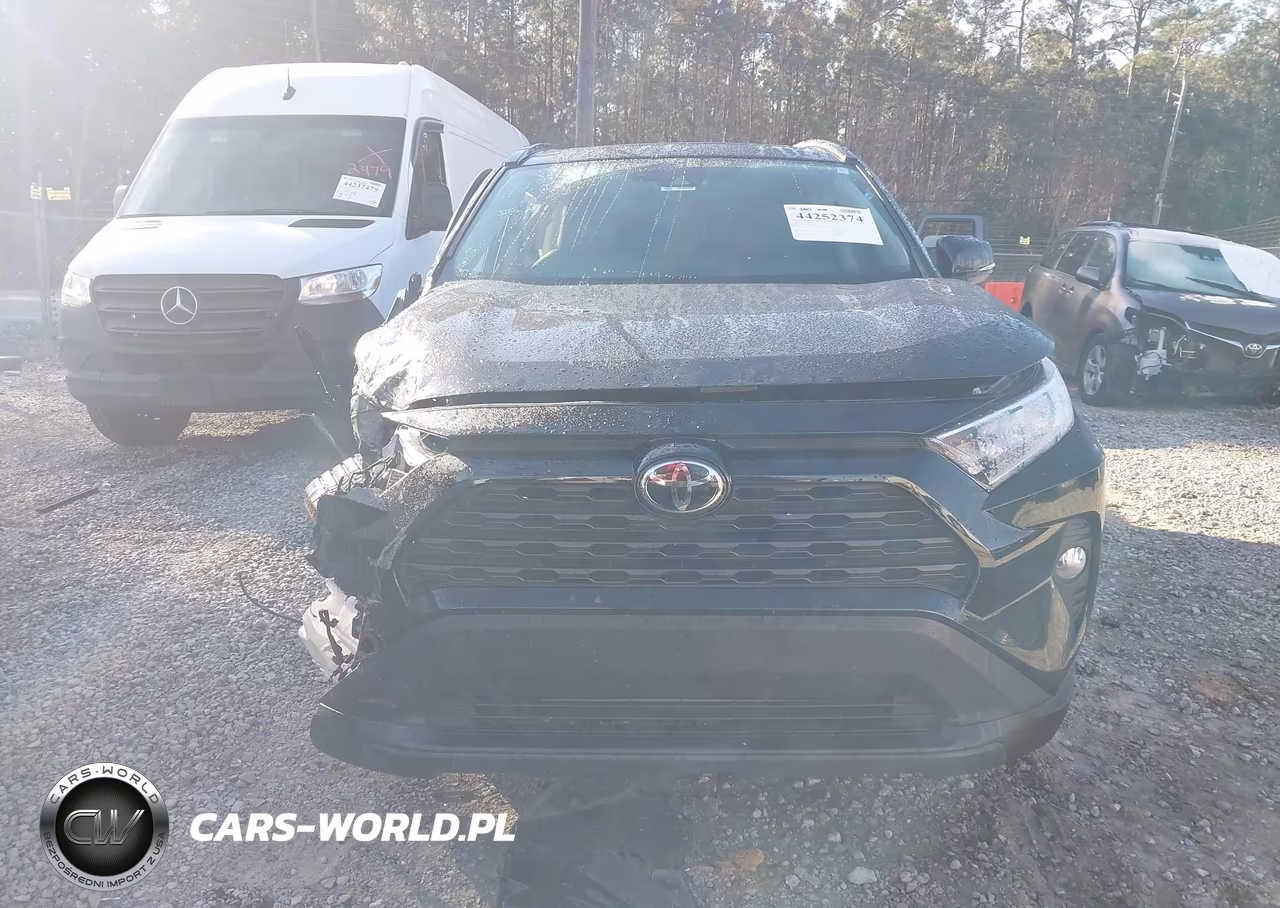 2021 Toyota Rav4 Xle Premium VIN:2T3C1RFVXMC140335 - 12