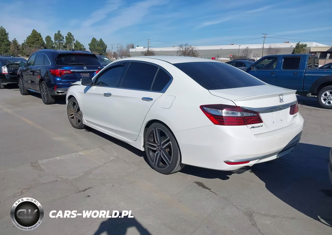 2016 Honda Accord Sport VIN:1HGCR2F58GA132270 - 3