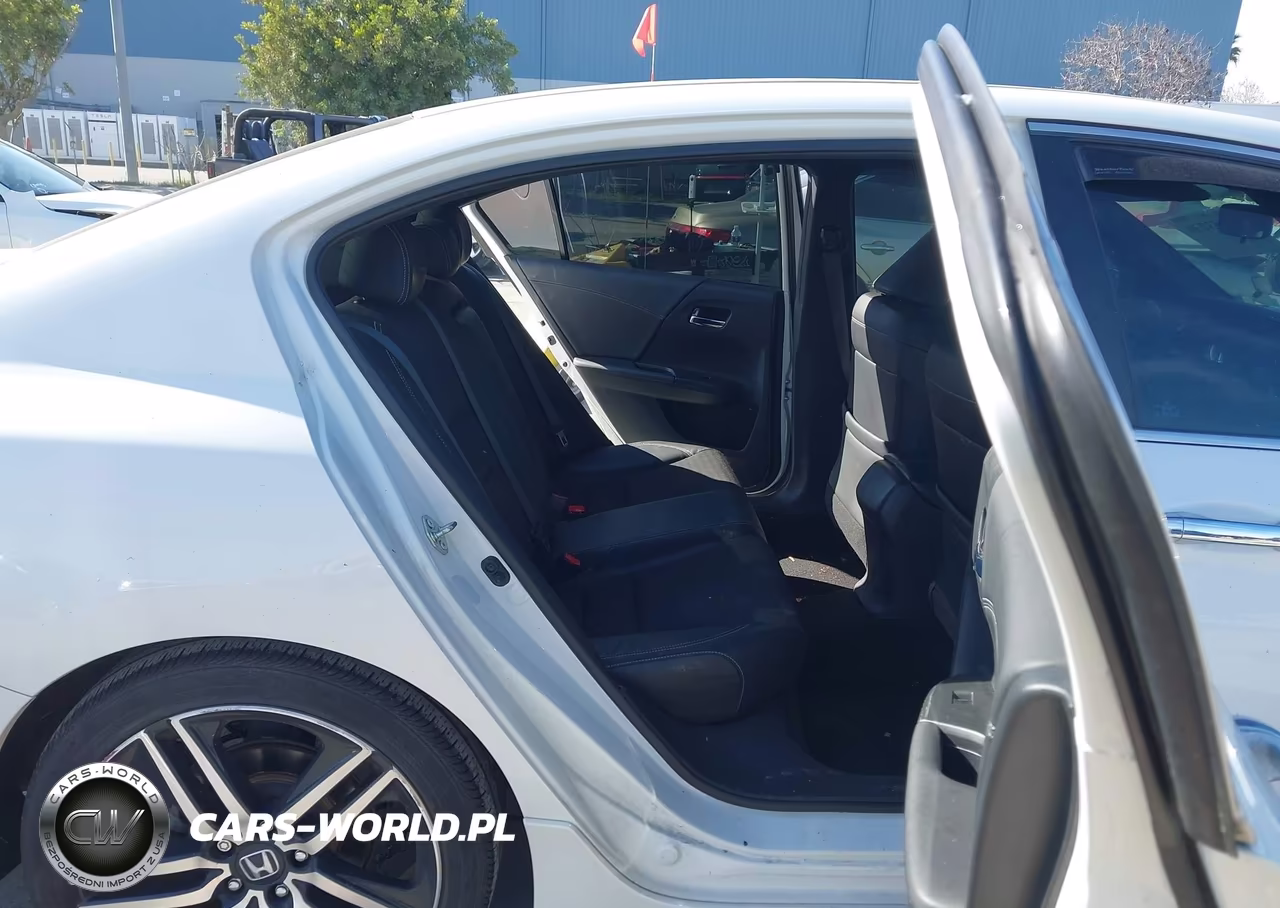 2016 Honda Accord Sport VIN:1HGCR2F58GA132270 - 8