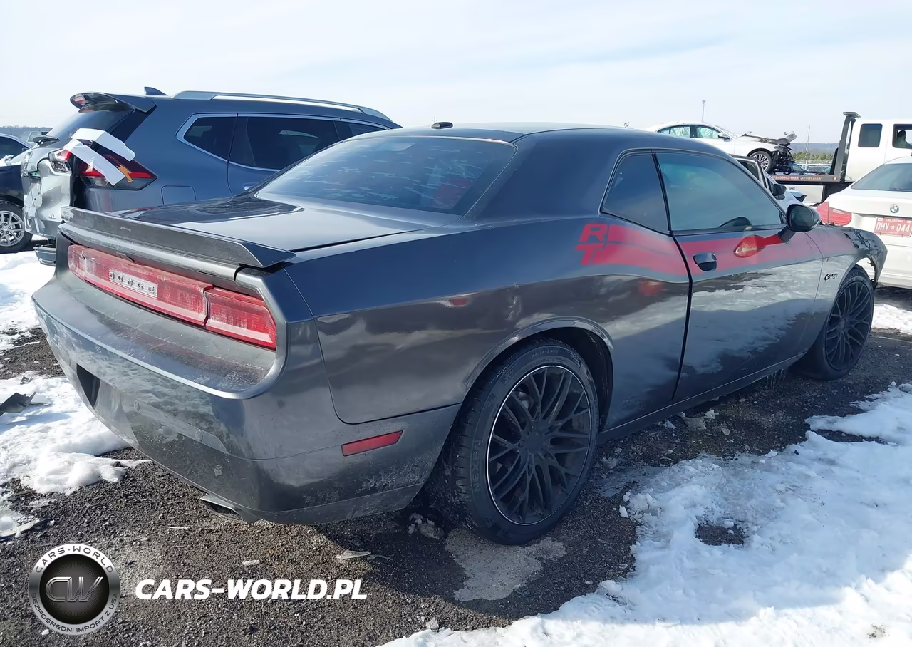 2013 Dodge Challenger R-T Classic VIN:2C3CDYBT6DH579329 - 4