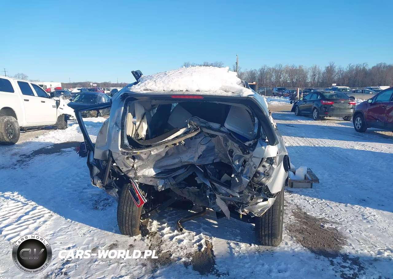 2022 Subaru Forester Premium VIN:JF2SKAEC9NH477144 - 15