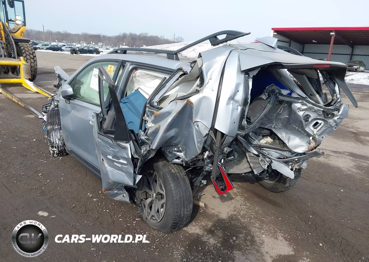 2022 Subaru Forester Premium VIN:JF2SKAEC9NH477144 - 3