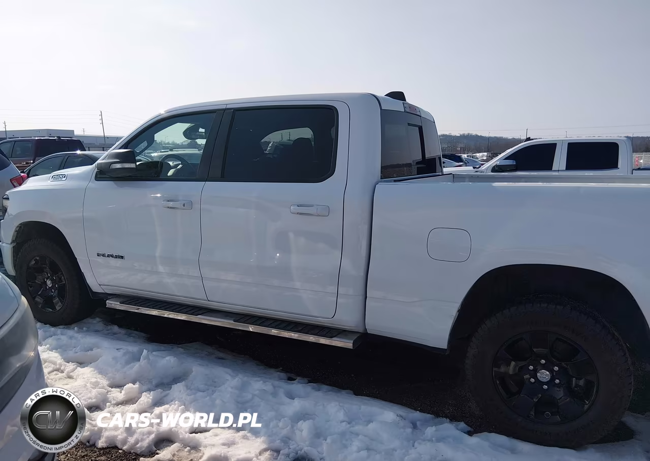 2021 Ram 1500 Big Horn 4X4 6'4 Box VIN:1C6SRFMT2MN507987 - 15