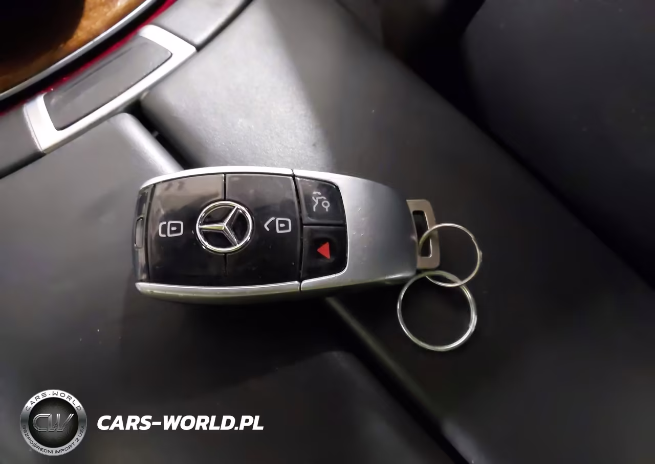 2020 Mercedes-Benz E 350 VIN:WDDZF8DB0LA703988 - 11