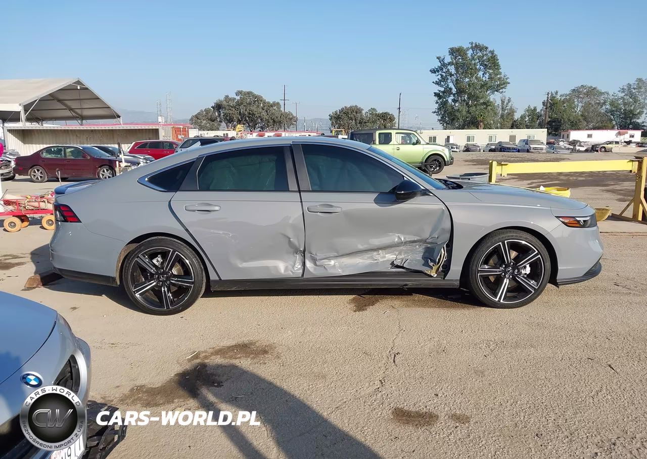 2025 Honda Accord Hybrid Sport VIN:1HGCY2F59SA022212 - 13