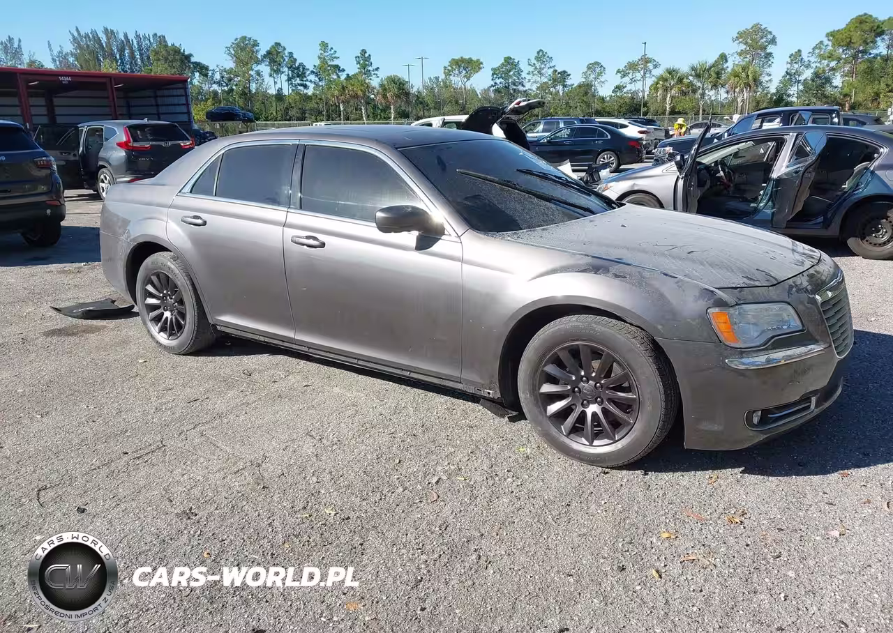 2013 Chrysler 300 Motown