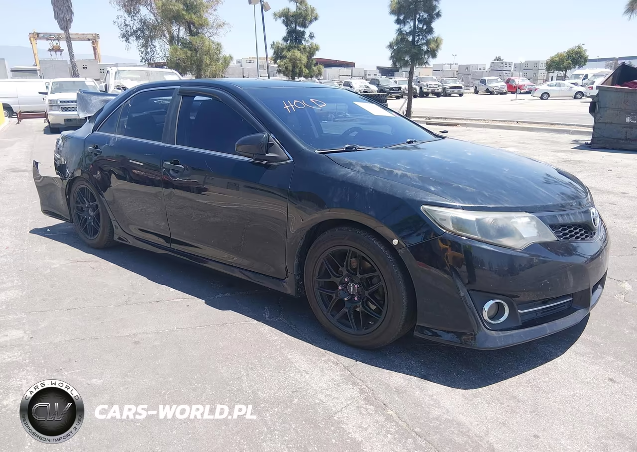 2012 Toyota Camry Se – zdjęcie 1 z 17