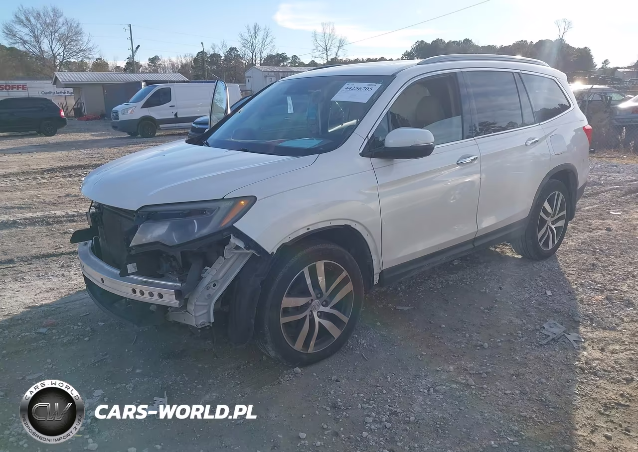 2016 Honda Pilot Touring VIN:5FNYF5H96GB051385 - 2