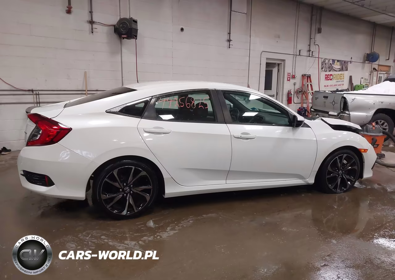2020 Honda Civic Sport VIN:2HGFC2F85LH533814 - 13