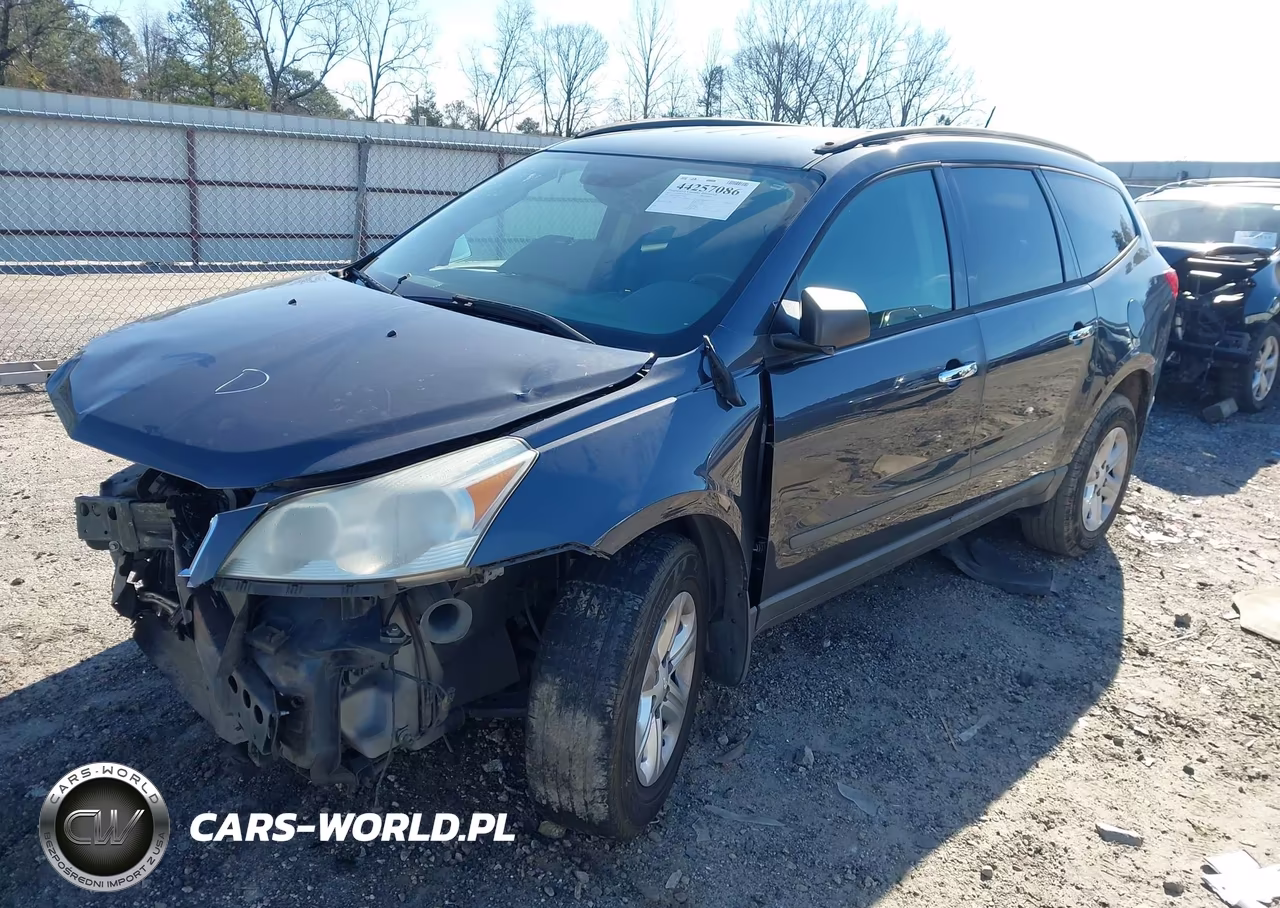 2012 Chevrolet Traverse Ls VIN:1GNKRFED0CJ370495 - 2