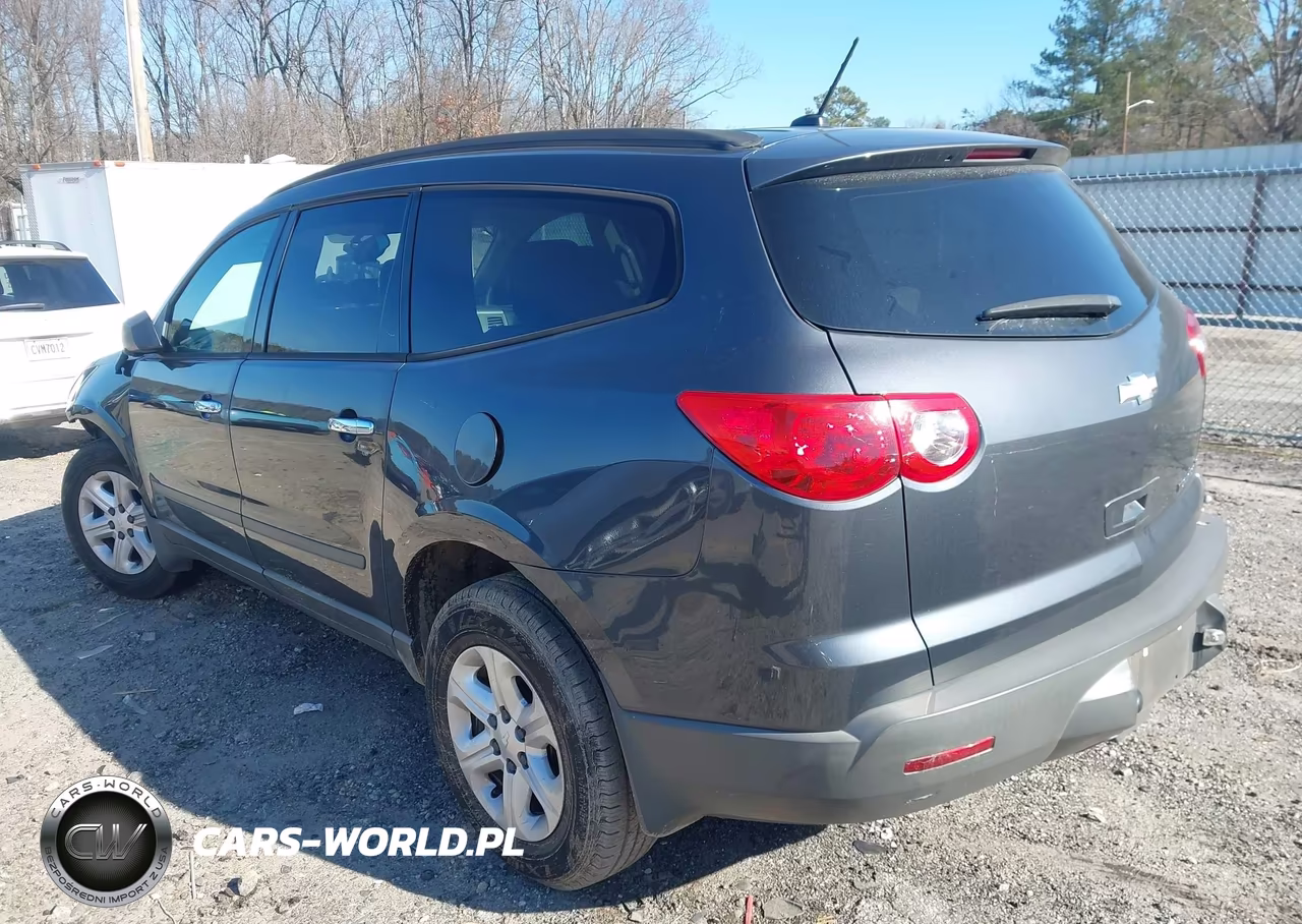 2012 Chevrolet Traverse Ls VIN:1GNKRFED0CJ370495 - 3