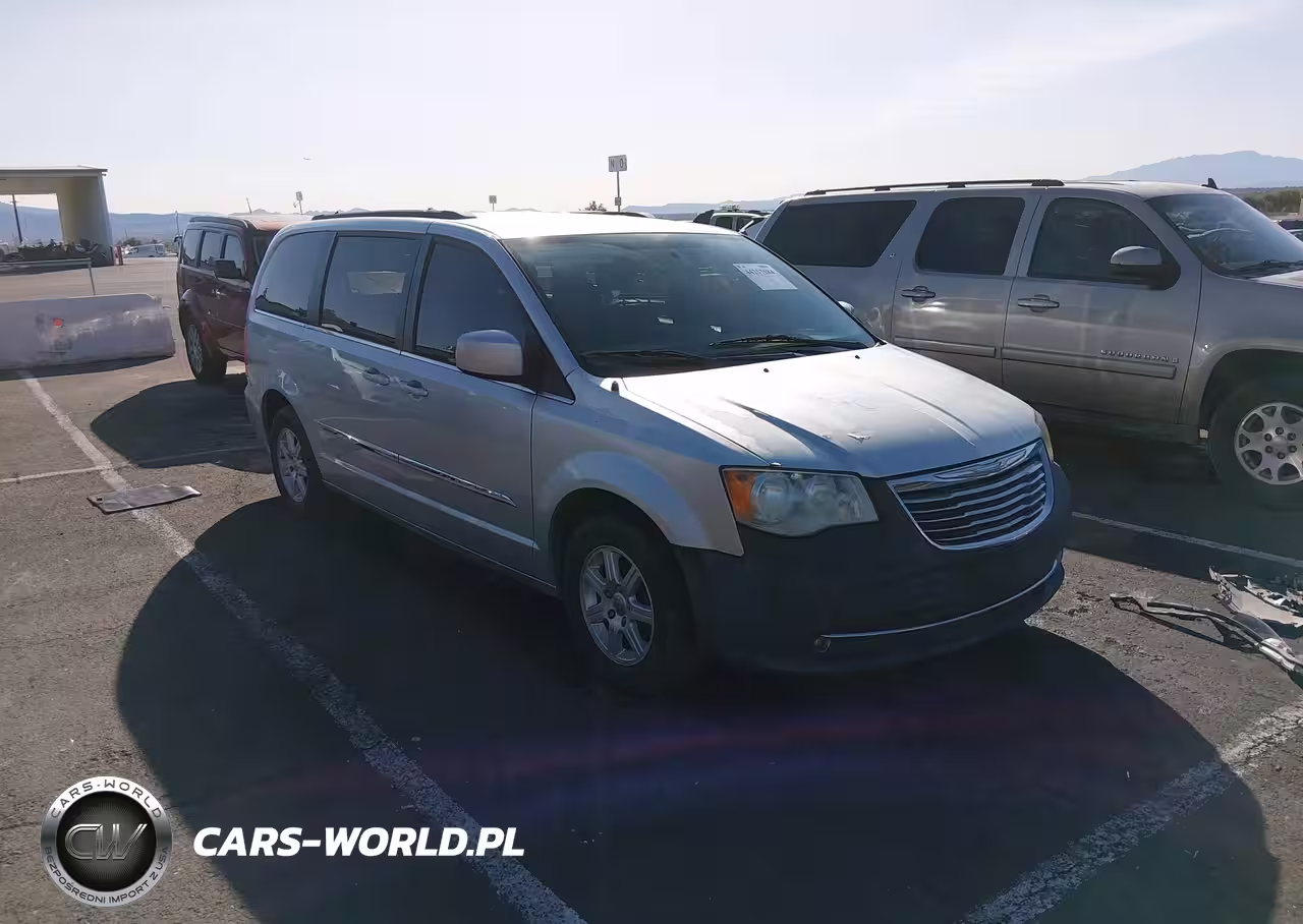 2012 Chrysler Town & Country Touring