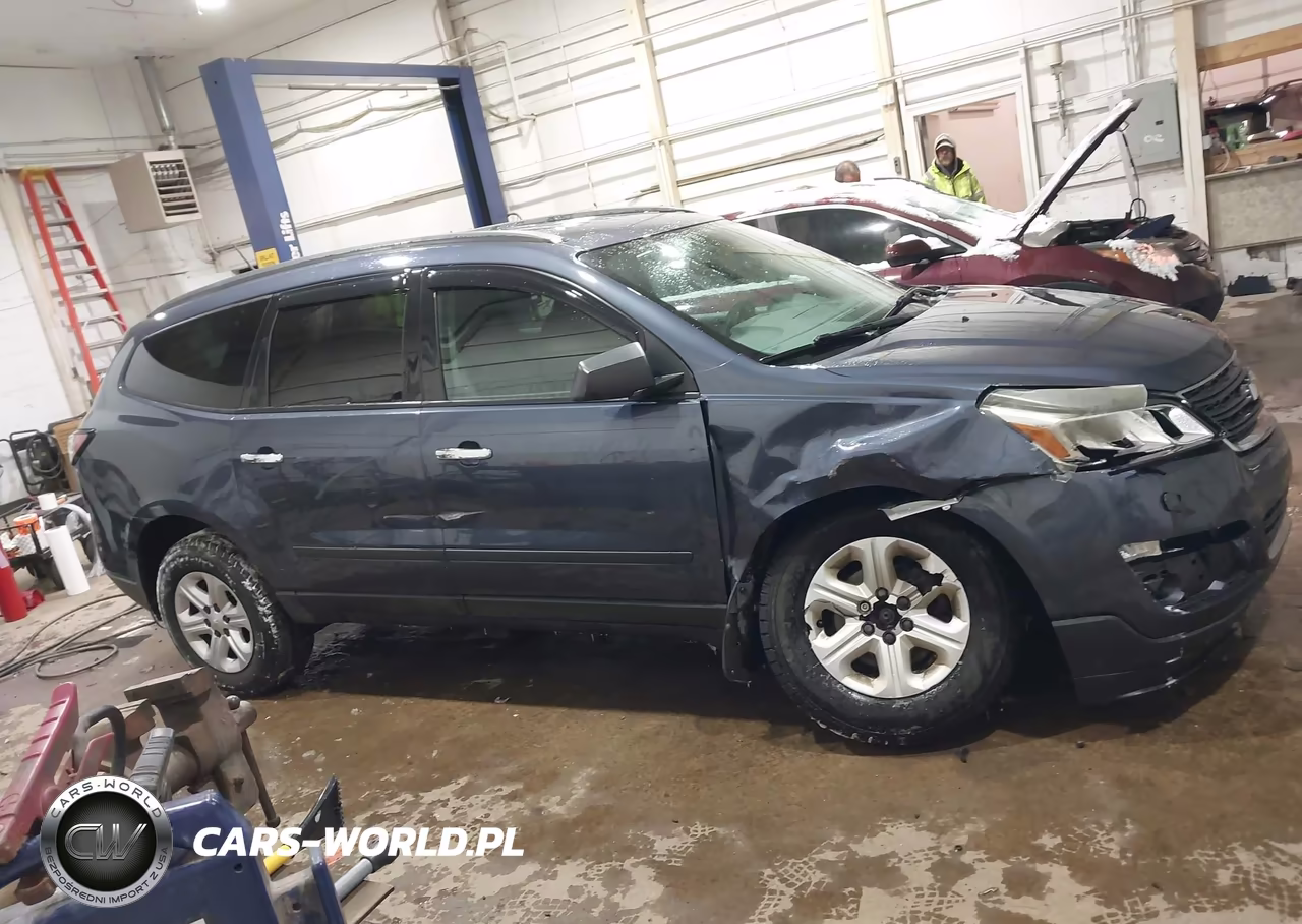 2014 Chevrolet Traverse Ls VIN:1GNKRFED8EJ206768 - 14
