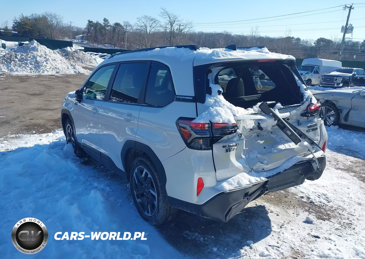 2025 Subaru Forester Premium Hybrid VIN:JF2SLSED6SH402232 - 3