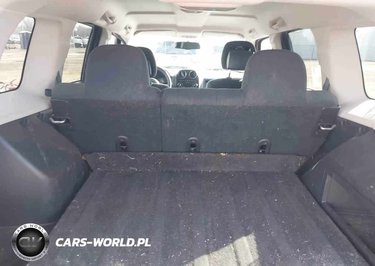 2015 Jeep Patriot Altitude Edition VIN:1C4NJPBA5FD305531 - 17