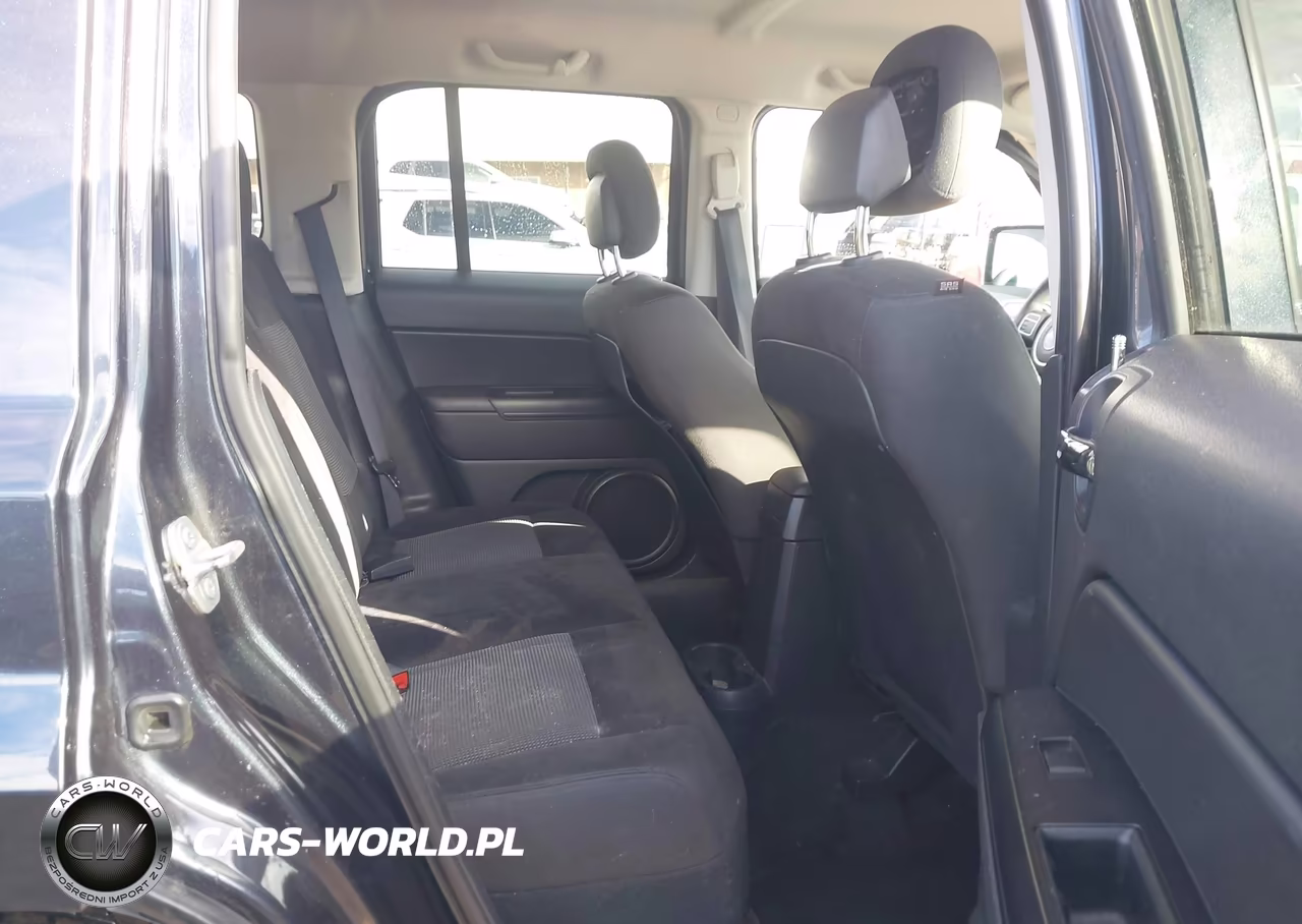 2015 Jeep Patriot Altitude Edition VIN:1C4NJPBA5FD305531 - 8