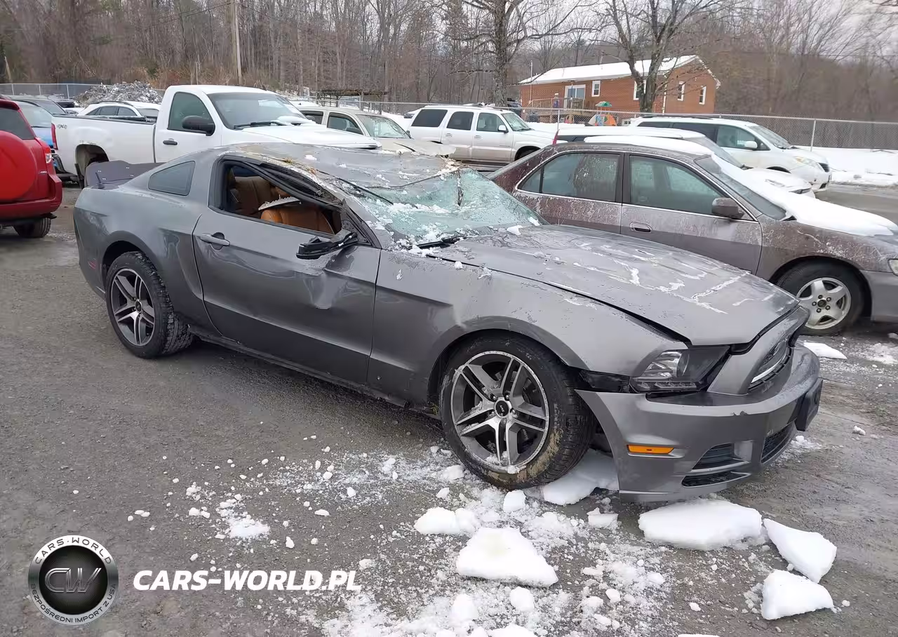 2014 Ford Mustang V6
