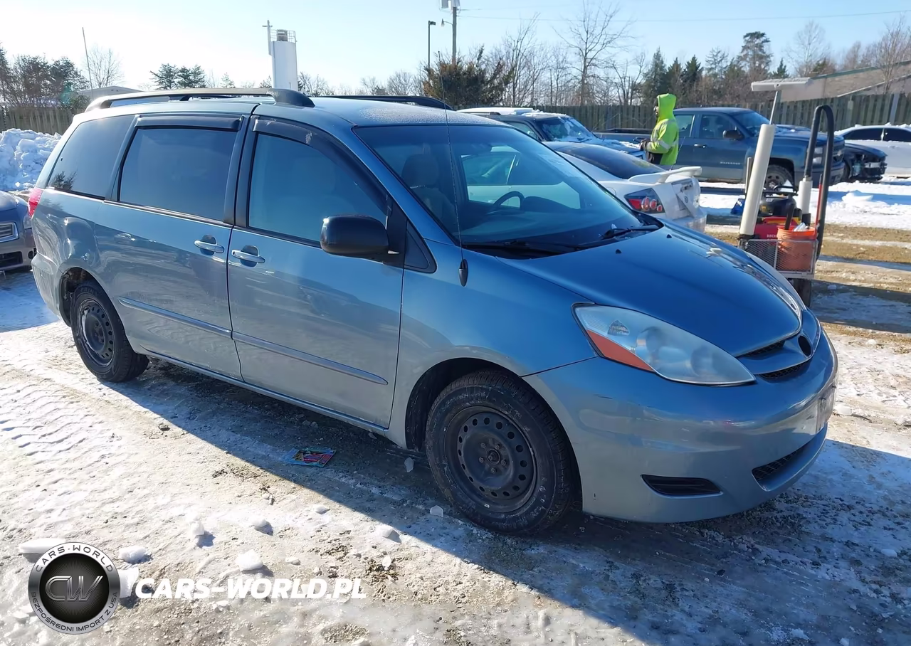 2008 Toyota Sienna Le – zdjęcie 1 z 15