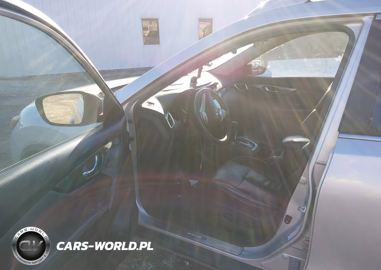 2015 Nissan Rogue Sl VIN:5N1AT2MTXFC885399 - 5