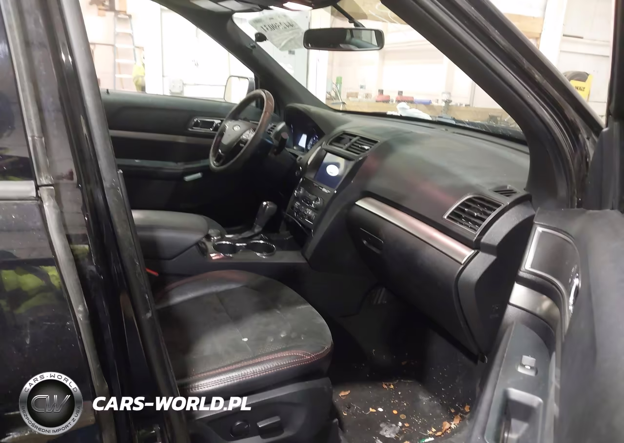 2019 Ford Explorer Xlt VIN:1FM5K8D8XKGA81934 - 5