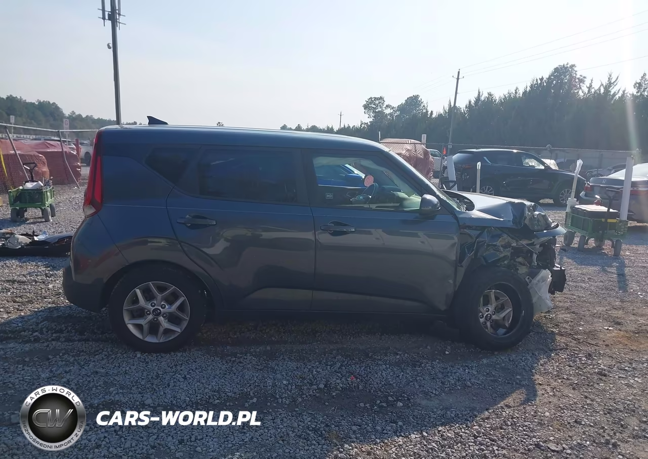 2020 Kia Soul S VIN:KNDJ23AU1L7001946 - 14