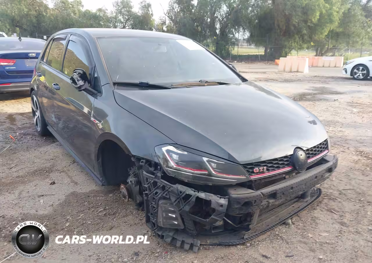 2017 Volkswagen Golf Gti Autobahn 4-Door-S 4-Door-Se 4-Door-Sport 4-Door