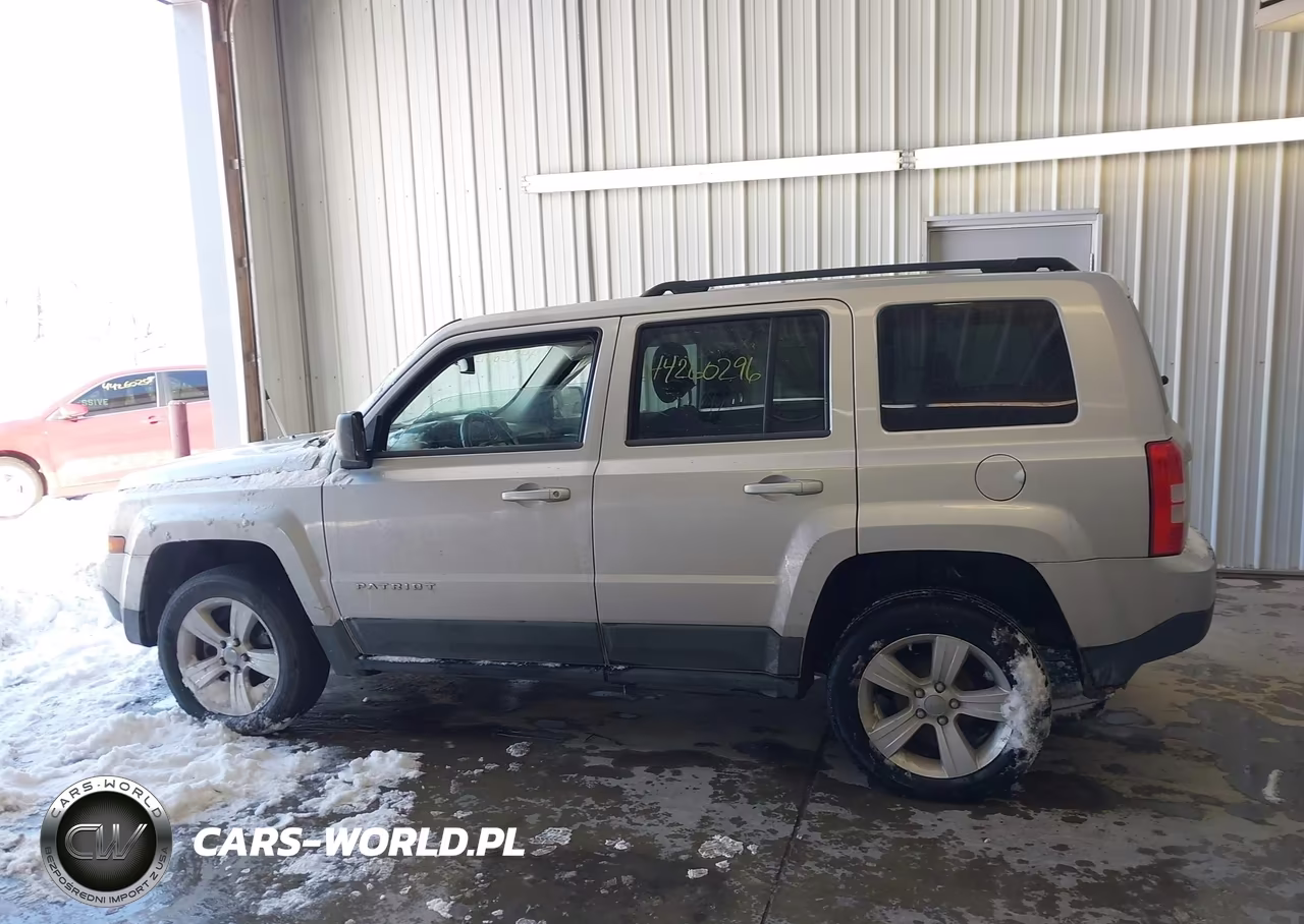 2011 Jeep Patriot Sport VIN:1J4NT1GB6BD249676 - 14