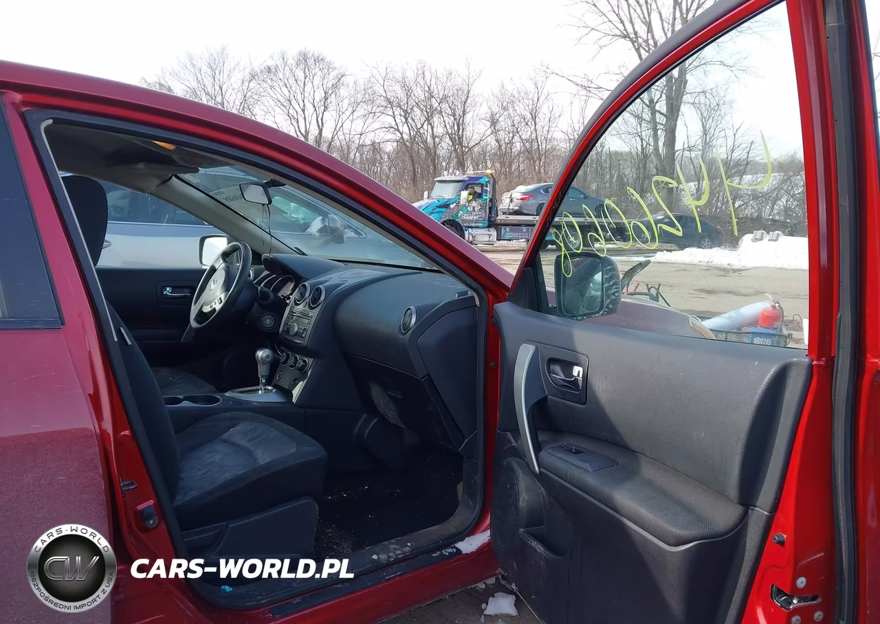 2013 Nissan Rogue S VIN:JN8AS5MT0DW553545 - 5