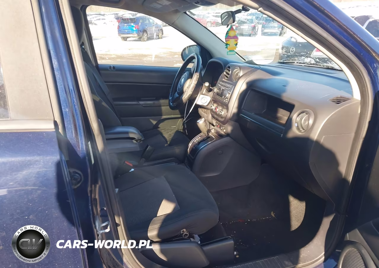 2013 Jeep Compass Latitude VIN:1C4NJDEB1DD140173 - 5