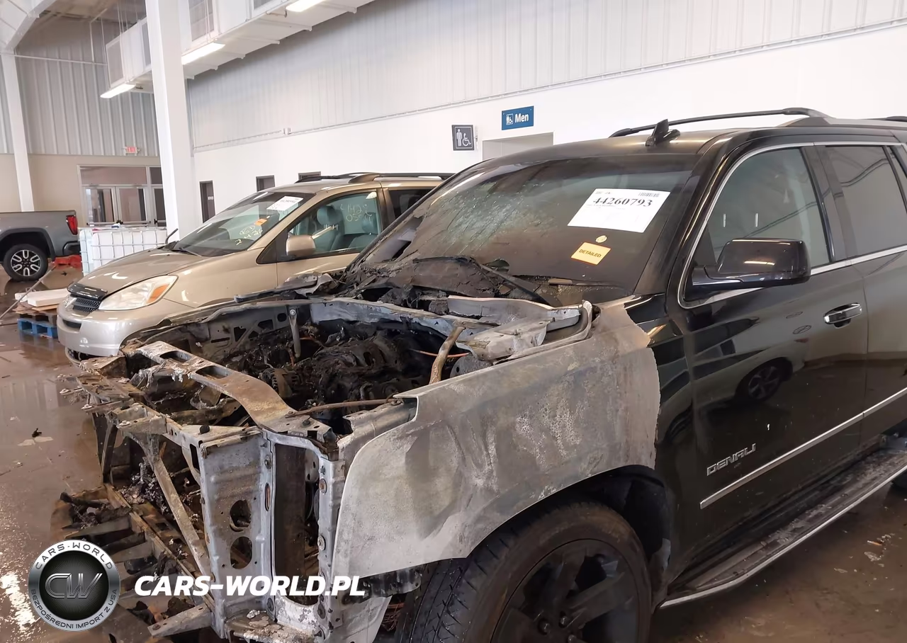 2018 GMC Yukon Denali VIN:1GKS2CKJ8JR151342 - 6