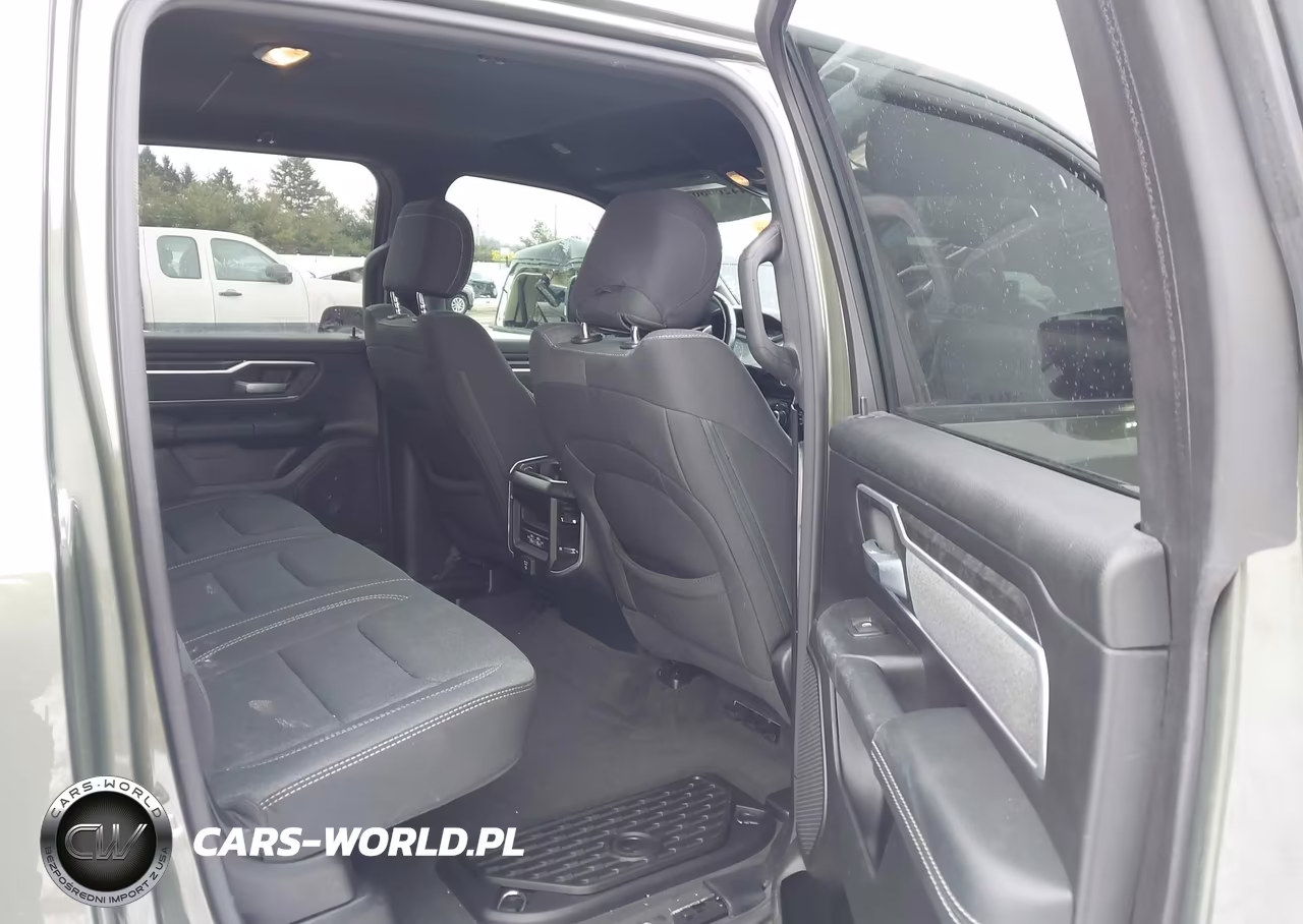 2021 Ram 1500 Big Horn 4X4 5'7 Box VIN:1C6SRFFT3MN777565 - 8
